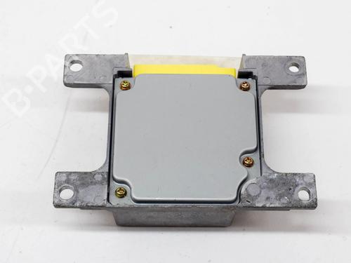 ecu-airbags-mitsubishi-pajero-iii-v7_w-v6_w-1999-2000-2001-2002-2003-2004-2005-2006-2007-27755223 main image