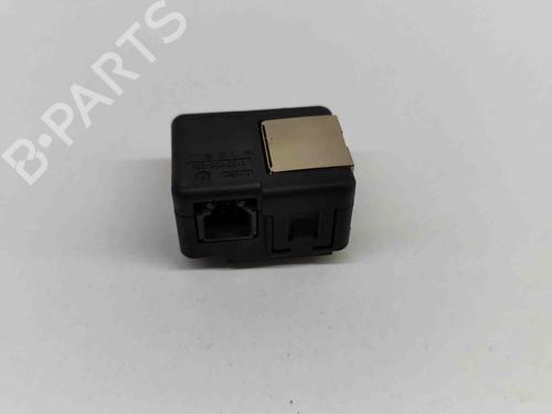 Module électronique TESLA MODEL 3 (5YJ3) EV (283 hp) 27765440