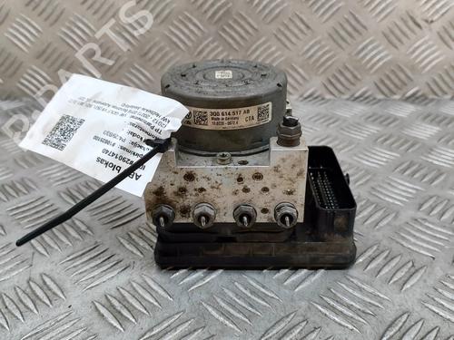Used ABS pump VW GOLF VII (5G1, BQ1, BE1, BE2) 2.0 R 4motion (300 hp) 24580821
