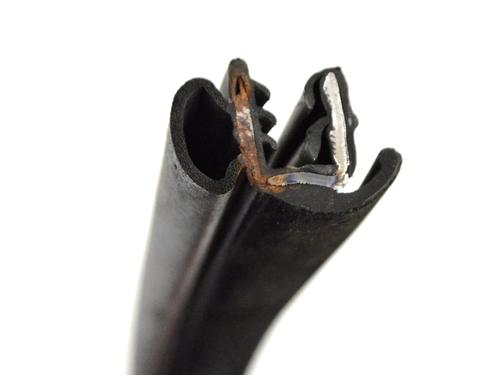 Gummiliste CHRYSLER 300C (LX) 3.0 CRD | BP30217257C142 