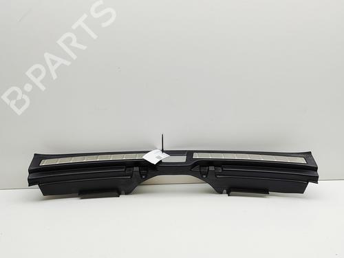 Pynteliste til bagklap VOLVO C40 (539) Recharge AWD (408 hp) 30544798