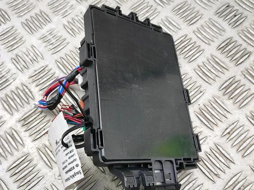 Fuse box TESLA MODEL S (5YJS) P100D AWD | BP33377245E1 - Image 2