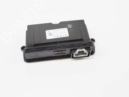 Used Electronic module TESLA MODEL X (5YJX) P100D AWD (772 hp) 15375760