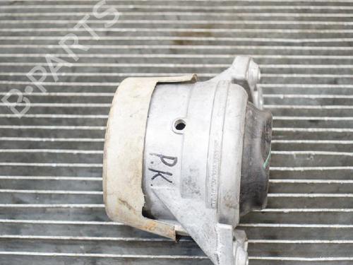 Used Engine mount MERCEDES-BENZ GLC (X253) 220 d 4-matic (253.905, 253.903) (163 hp) 8836593