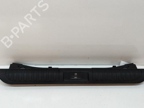 Used Tailgate trim LAND ROVER RANGE ROVER SPORT II (L494) 3.0 SDV6 4x4 (306 hp) 28551832