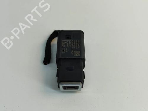 Used Electronic module Electronic module PEUGEOT 3008 III (KA_, KB_, KC_) e-210 (KCZKZX) (213 hp) 28555115 28555115