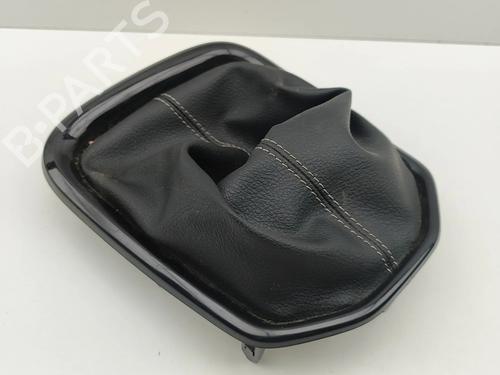 Used Shift knob TOYOTA HILUX VIII Pickup (_N1_) 2.8 TD 4WD (GUN126) (204 hp) 27798185