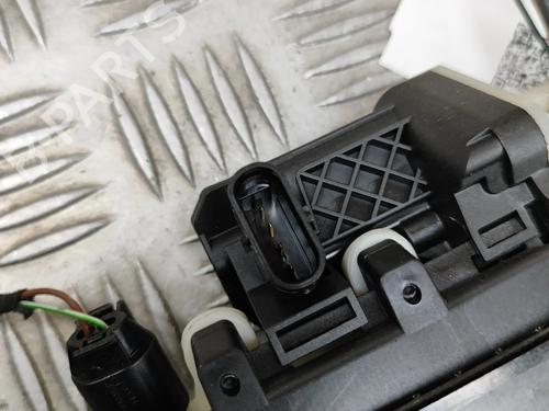 Switch MERCEDES-BENZ C-CLASS (W205) C 220 d 4-matic (205.005) | BP26311507I30 