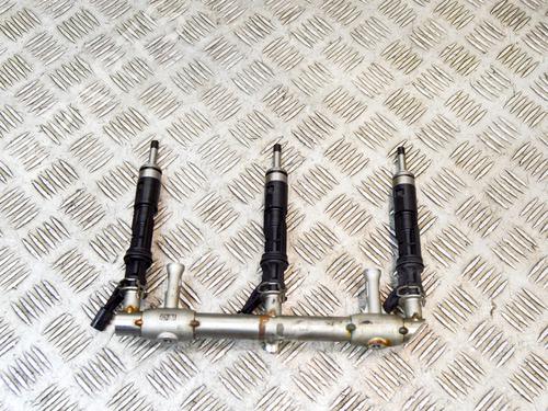 Used Injection rail VW TIGUAN (AD1, AX1) 1.4 TSI (125 hp) 12175180