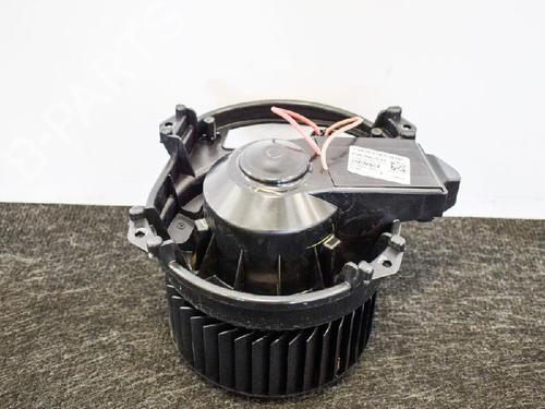 Used Heater blower motor MERCEDES-BENZ GLA-CLASS (X156) GLA 180 (156.942) (122 hp) 6743782