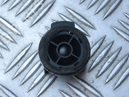 Used Speaker Speaker TOYOTA YARIS (_P13_) 1.3 (NSP130_, NSP130) (99 hp) 6725198 6725198