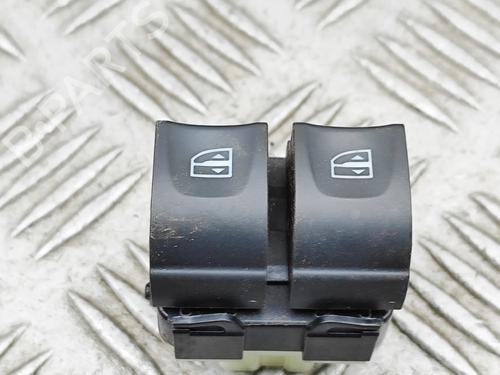 Used Right front window switch Right front window switch RENAULT MASTER III Van (FV) 2.3 dCi 130 FWD (FV0M, FV0Y, FV0J, FV02, FV03) (130 hp) 39656012 39656012