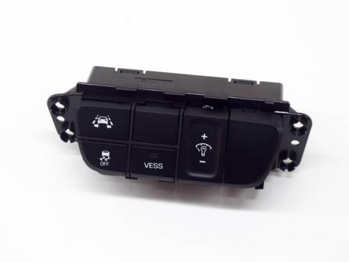 Used Switch HYUNDAI IONIQ (AE) 1.6 GDI Hybrid (141 hp) 8842352