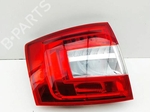 Used Left taillight Left taillight SKODA OCTAVIA III Combi (5E5, 5E6) 2.0 TDI (150 hp) 33379663 33379663