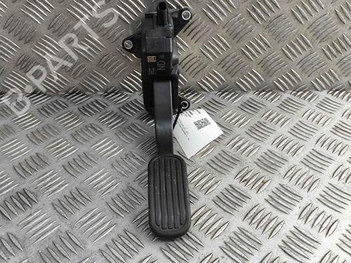 Pédale TOYOTA C-HR (_X2_, _H2_) Hybrid (MAXH20) (197 hp) 27795693