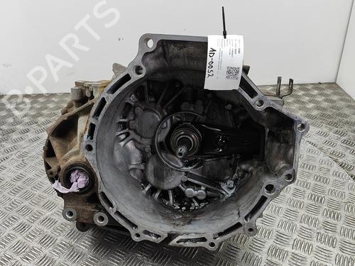 Used Gearbox Gearbox OPEL VIVARO A Bus (X83) 2.0 CDTI (F7, J7, A07) (90 hp) 27205488 27205488