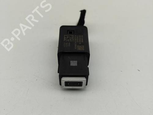 Used Electronic module Electronic module PEUGEOT 3008 III (KA_, KB_, KC_) e-210 (KCZKZX) (213 hp) 33373619 33373619