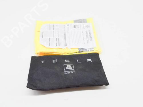 outra-tesla-model-3-5yj3-2017-27763386 main image