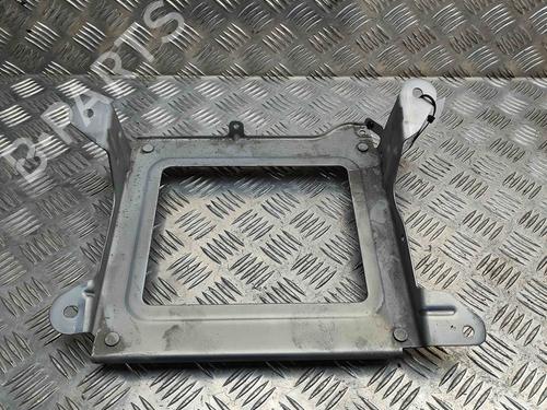 Used Support MERCEDES-BENZ EQB (X243) EQB 300 4-matic (243.608, 243.609) (228 hp) 29593554