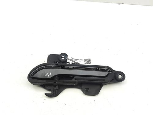 front-left-exterior-door-handle-tesla-model-3-5yj3-2017-34190595 main image