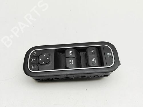 Højre fortil elrude kontakt MERCEDES-BENZ A-CLASS Saloon (V177) A 250 e (177.185) (218 hp) 31834908