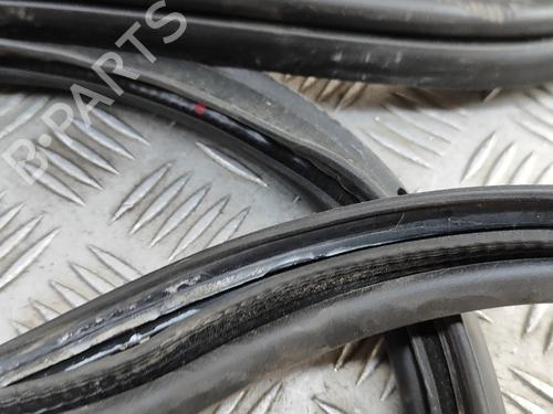 Rubber door seal JEEP AVENGER (J2) Electric | BP28560870C142 