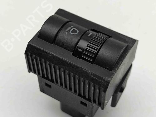 Używane Przełącznik VW AMAROK (2HA, 2HB, S1B, S6B, S7A, S7B, AGD) 3.0 TDI 4motion (224 hp) 27644911