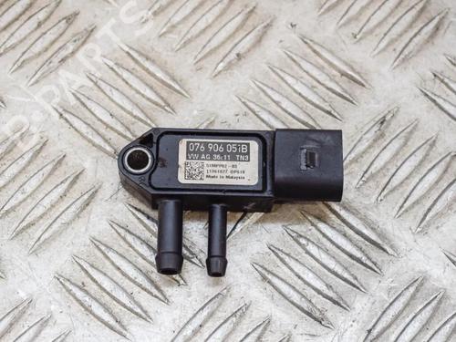 Used Electronic sensor Electronic sensor VW TOURAN (1T3) 1.6 TDI (105 hp) 6748186 6748186