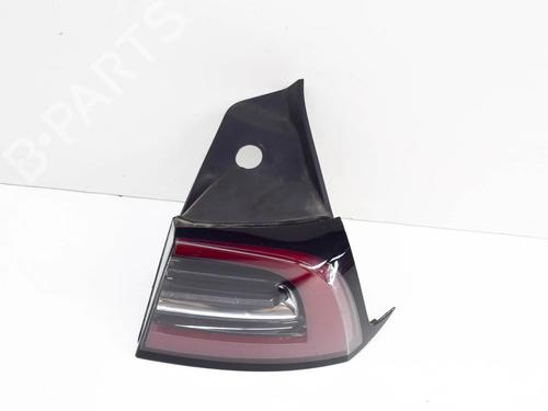 Used Right taillight TESLA MODEL 3 (5YJ3) EV (283 hp) 27763316