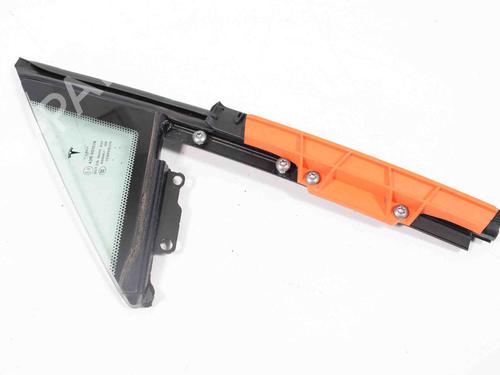 Used Front left quarter glass TESLA MODEL S (5YJS) 85 (367 hp) 30256880