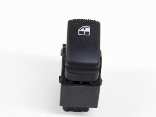 Used Left front window switch KIA CARENS I MPV (FC, FJ) 2.0 CRDi (113 hp) 8412115