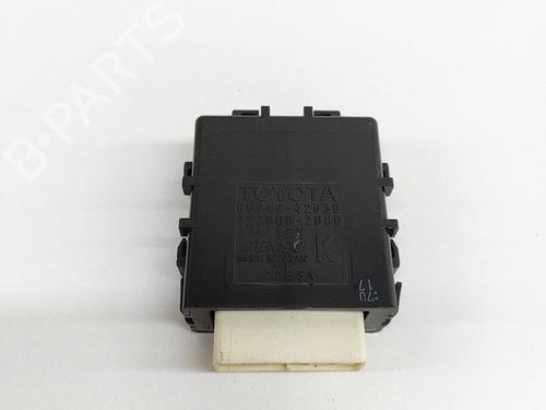 Used Electronic module TOYOTA RAV 4 IV (_A4_) 2.5 Hybrid (AVA42_) (155 hp) 18879101