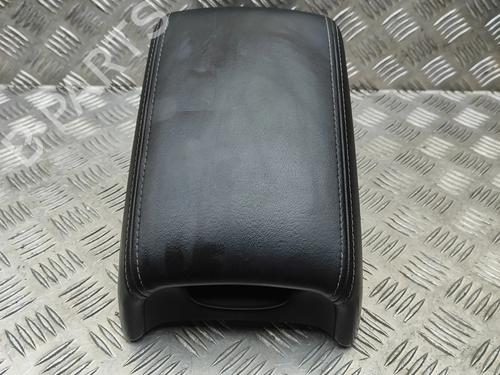 Used Armrest / Center console Armrest / Center console CHEVROLET MALIBU (V300) 2.0 D (160 hp) 33798349 33798349