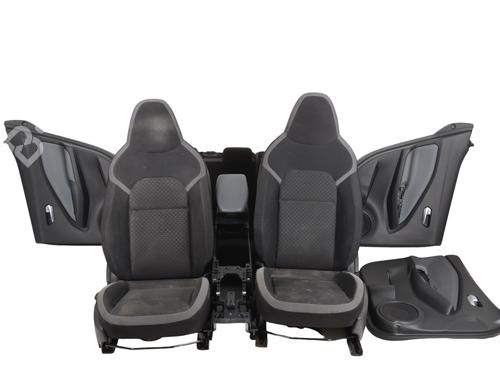 BP30239352C78 main image