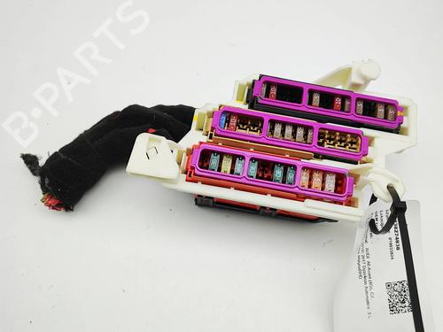 Used Fuse box Fuse box 38961190 38961190