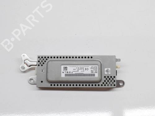 Used Electronic module TESLA MODEL 3 (5YJ3) EV AWD (351 hp) 27757869