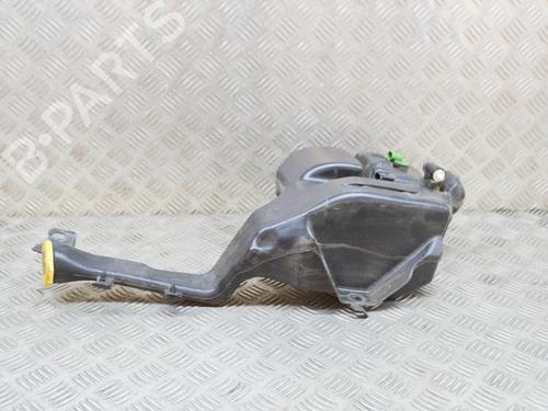 Used Windscreen washer tank Windscreen washer tank JEEP COMMANDER (XK, XH) 3.0 CRD 4x4 (218 hp) 11814848 11814848