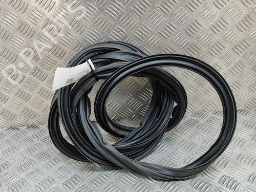 Rubber door seal HONDA CIVIC X Hatchback (FC_, FK_) 2.0 Type-R (FK8) | BP20981643C142 