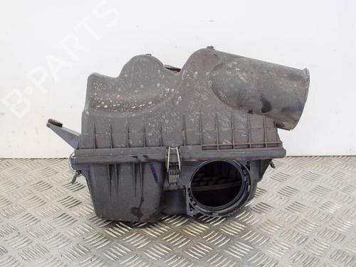 Used Air filter box BMW 5 (E60) 520 d (177 hp) 6744002
