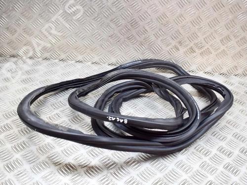 Gummiliste SKODA OCTAVIA IV (NX3, NN3, PV3) 1.0 TSI (110 hp) 27763345