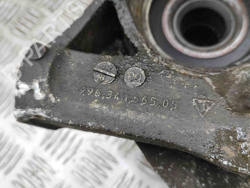 Left front steering knuckle PORSCHE 911 Convertible (996) 3.6 Carrera 4S | BP22806802M25 