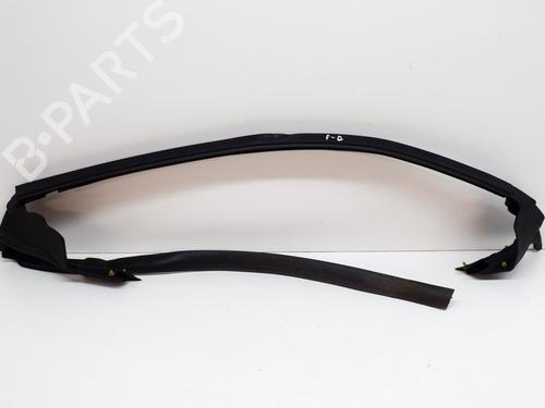Used Rubber door seal TESLA MODEL X (5YJX) P100D AWD (772 hp) 14630391