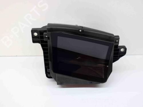 Used Display monitor BMW X6 (F16, F86) xDrive 40 d (313 hp) 10072753