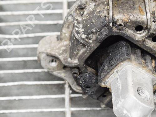 Used Engine mount BMW 5 (F10) 520 d (184 hp) 6745805