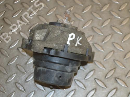 Used Engine mount BMW X4 (F26) xDrive 30 d (258 hp) 30226479