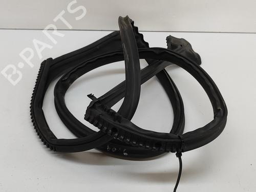 Used Rubber door seal MERCEDES-BENZ EQS (V297) EQS 450+ (297.123) (333 hp) 28557143