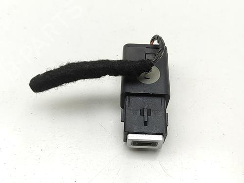 Elektronisk modul PEUGEOT 2008 II (UD_, US_, UY_, UJ_, UR_, UC_) e-2008 (UKZKXZ) (136 hp) 30131350