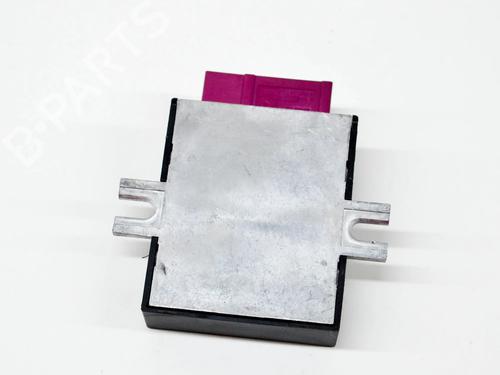 Used Electronic module BMW 5 (F10) 520 d (184 hp) 8840669