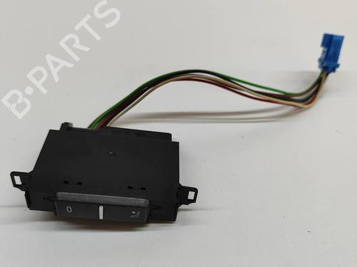 switch-vw-phaeton-3d1-3d2-3d3-3d4-3d6-3d7-3d8-3d9-2002-2003-2004-2005-2006-2007-2008-2009-2010-2011-2012-2013-2014-2015-2016-24307778 main image