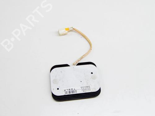 Elektronisk modul TESLA MODEL S (5YJS) 85 (367 hp) 11681894